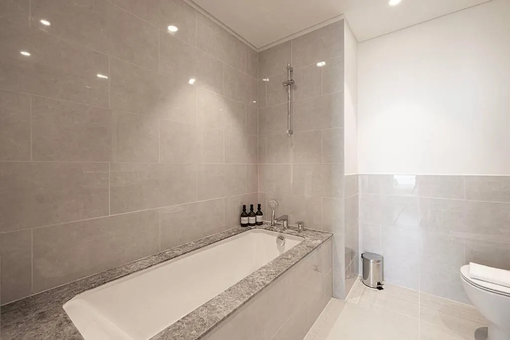 2Bed-400M From Burj Khalifa- Heart Of Dubai Apartment